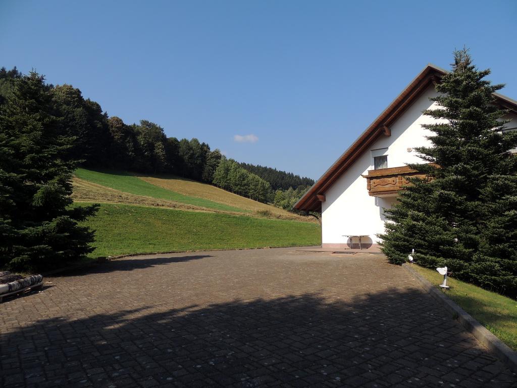 ברייטנברון Gaestehaus Am Hirtenberg מראה חיצוני תמונה