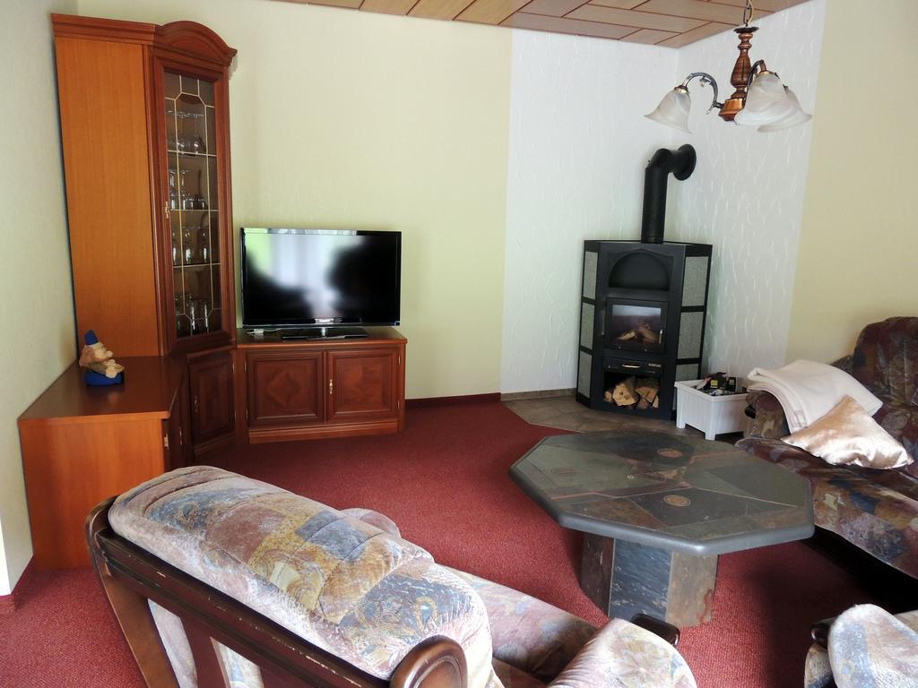 ברייטנברון Gaestehaus Am Hirtenberg מראה חיצוני תמונה